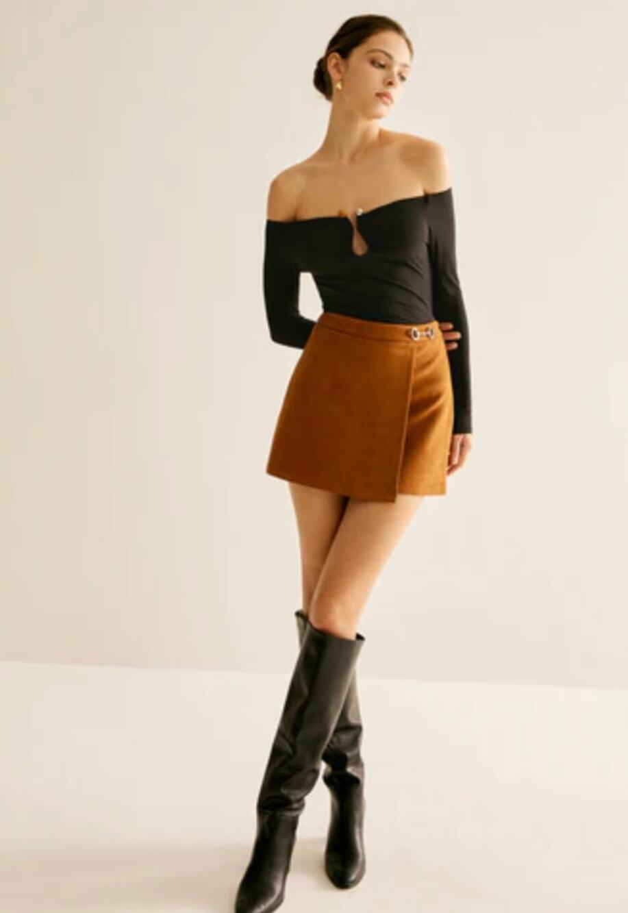 NWT COMMENSE Metal-Detail Suede Effect Mini Skirt in Brown Size L
